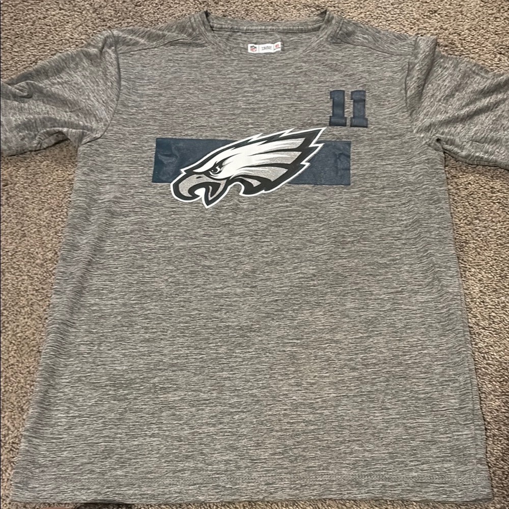 NFL Gray Short Sleeve Eagles Tee